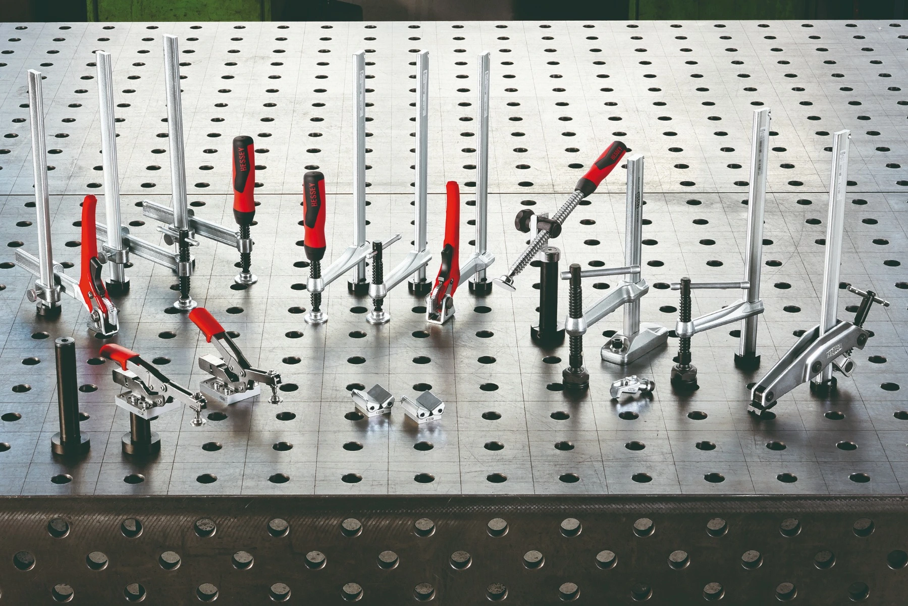 BESSEY TW28-30-12H Élément De Serrage Pour Tables De Soudage Avec Bras De Levier 300/120 – Image 4